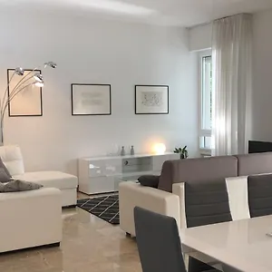 Riverview City Apartment Verona